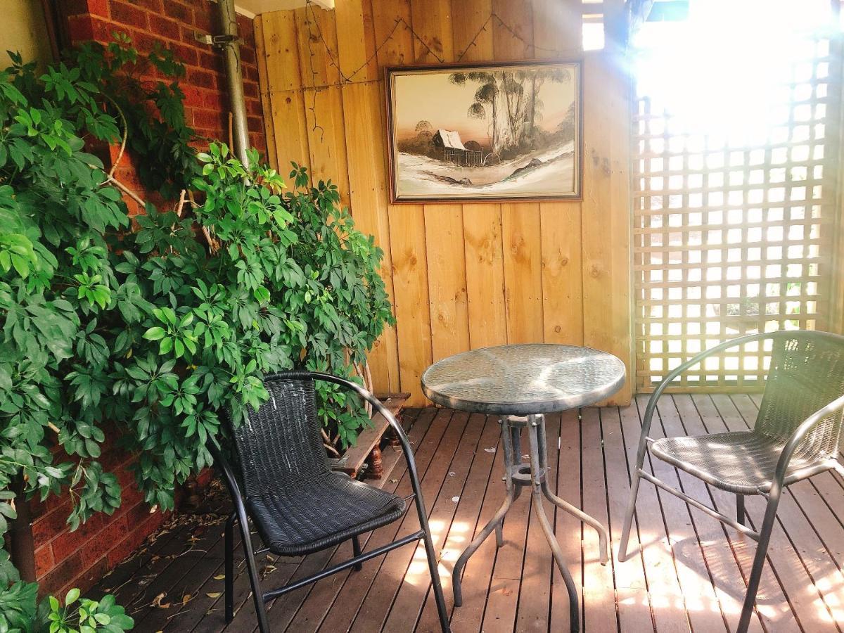 Appartement Golden House à Springvale Extérieur photo